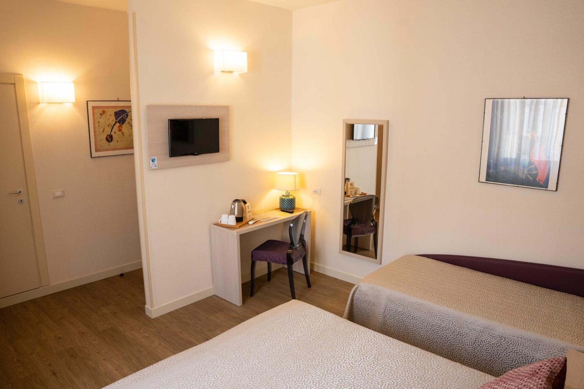 וירג'יו Hotel Pardini מראה חיצוני תמונה