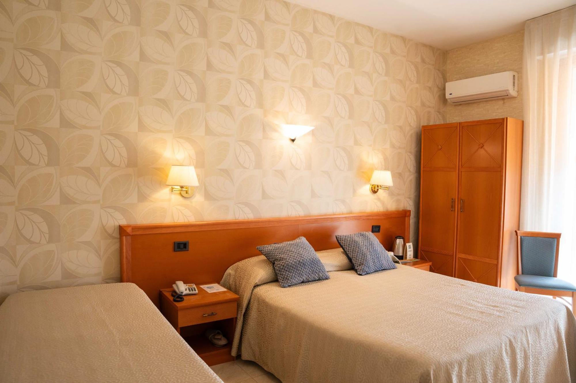 וירג'יו Hotel Pardini מראה חיצוני תמונה