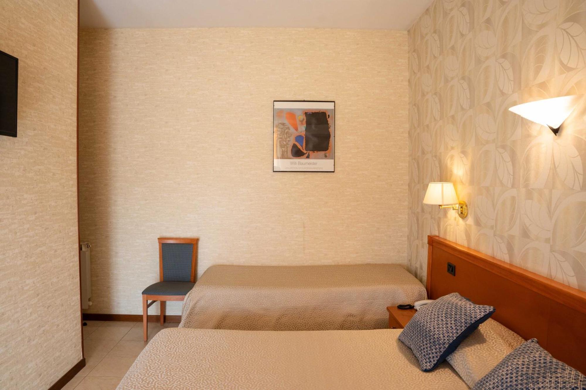 וירג'יו Hotel Pardini מראה חיצוני תמונה