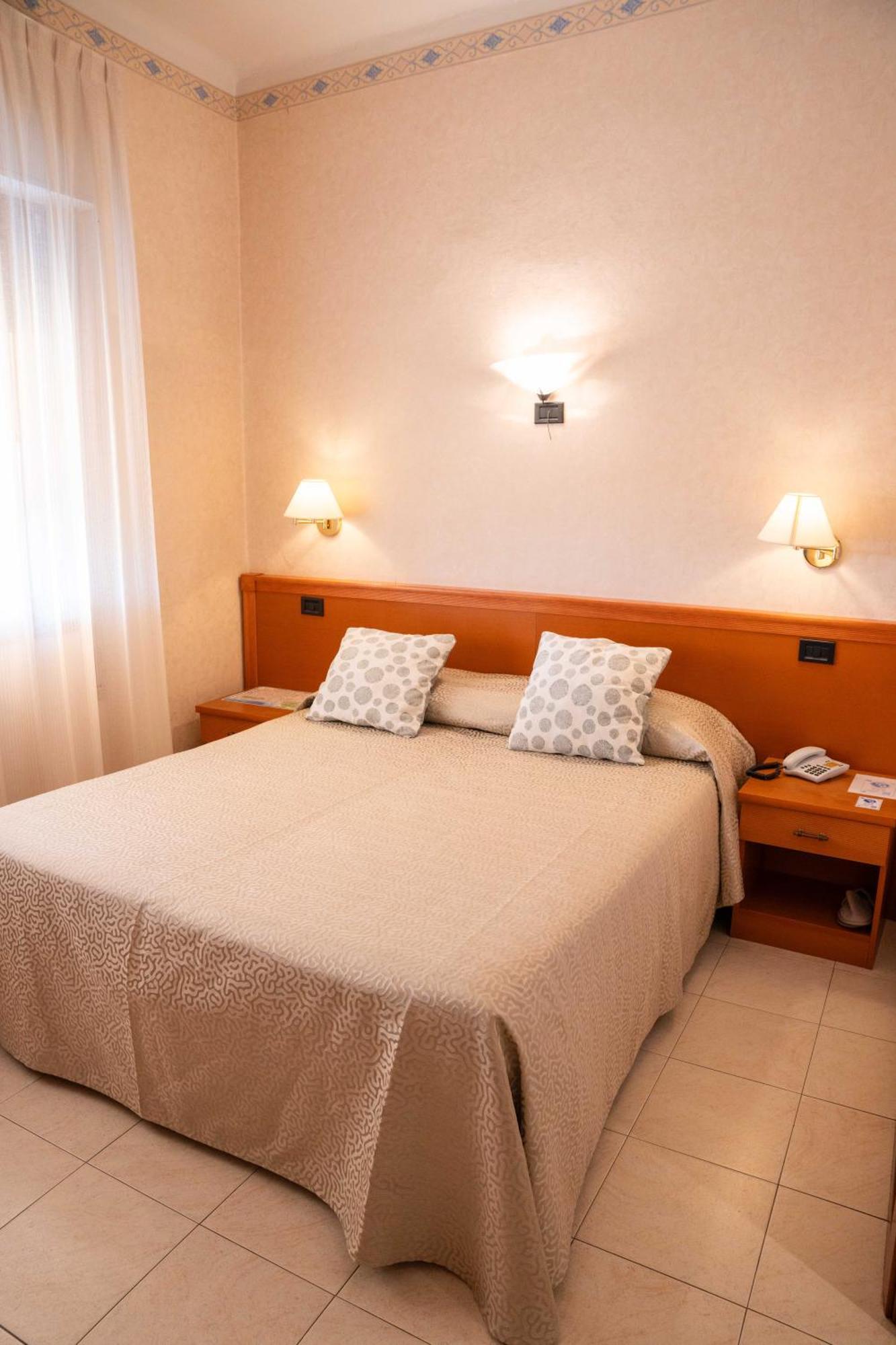 וירג'יו Hotel Pardini מראה חיצוני תמונה